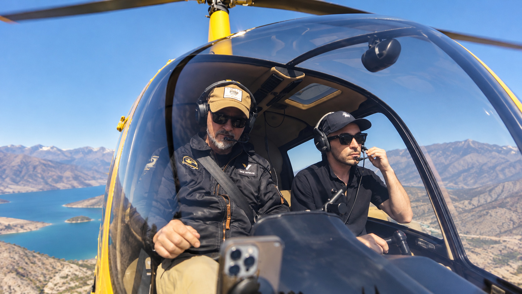 Vuelo en helicóptero sobre el Dique Potrerillos, Mendoza — 10 minutos — imagen 6
