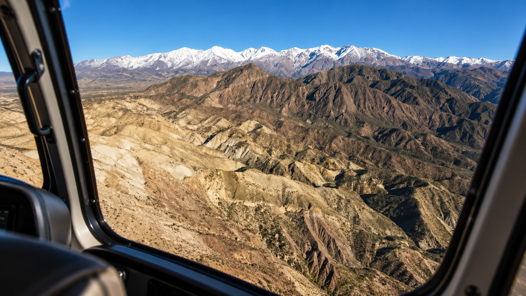 Vuelo en helicóptero sobre el Dique Potrerillos, Mendoza — 10 minutos — imagen 22