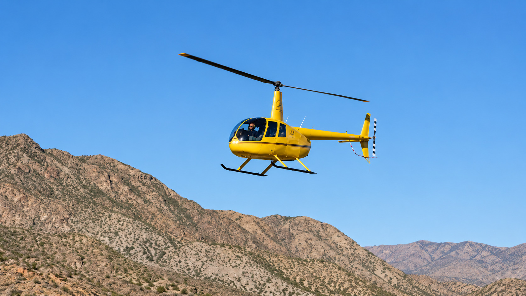 Vuelo en helicóptero sobre el Dique Potrerillos, Mendoza — 10 minutos — imagen 28