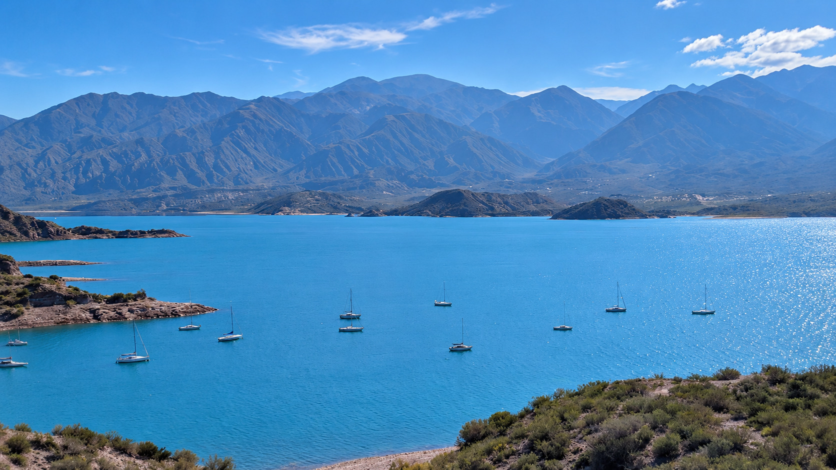 Paseo en velero por el Dique Potrerillos — vino y tabla de quesos — imagen 17