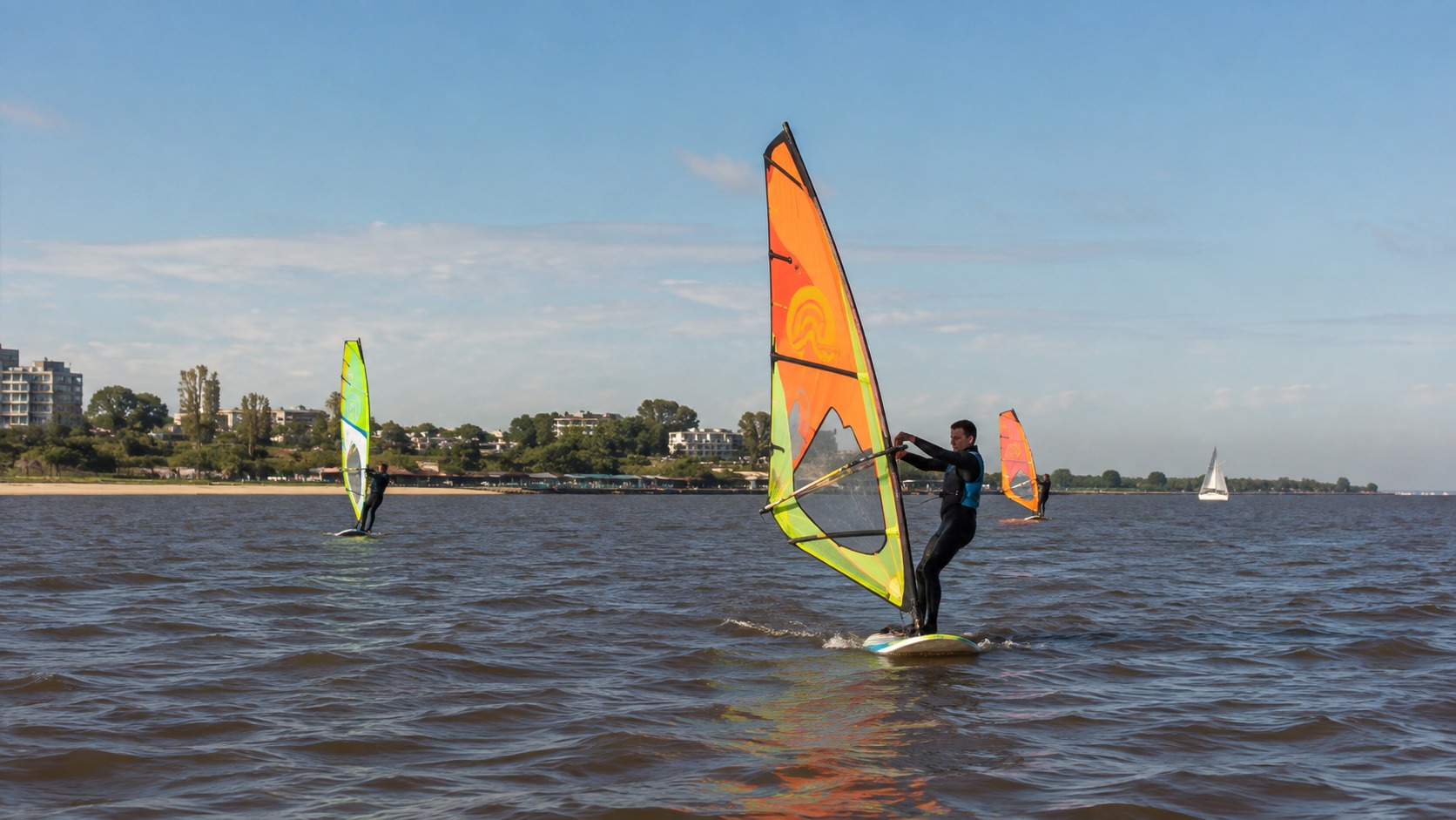 Alquiler de Windsurf por hora en San Isidro, Río de la Plata — imagen 16