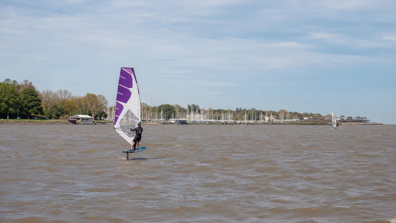 Clase inicial de Windsurf Foil en San Isidro, Río de la Plata — imagen 18