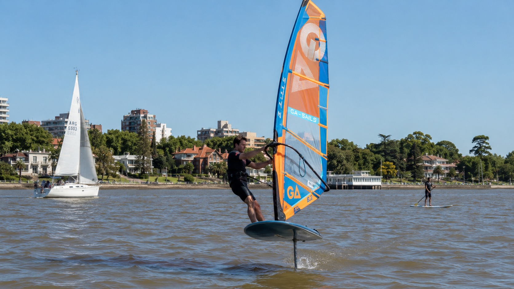Clase inicial de Windsurf Foil en San Isidro, Río de la Plata — imagen 19