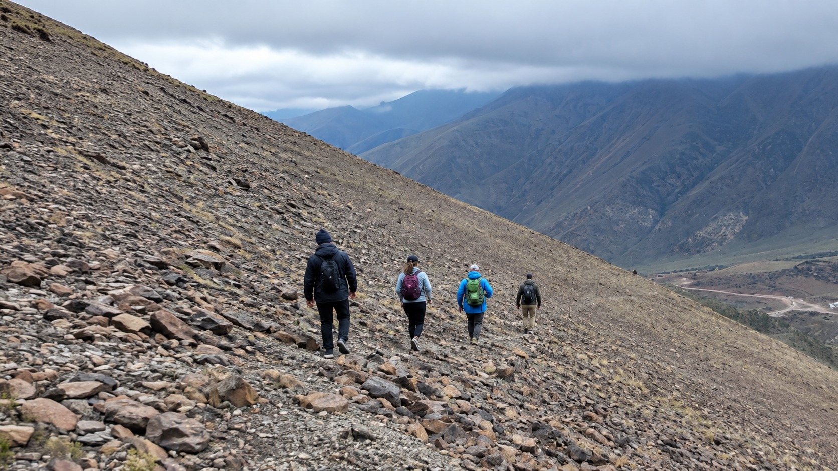 Trekking al Cerro Arenales en Vallecitos, Mendoza — cumbre a 3.376 m — imagen 7