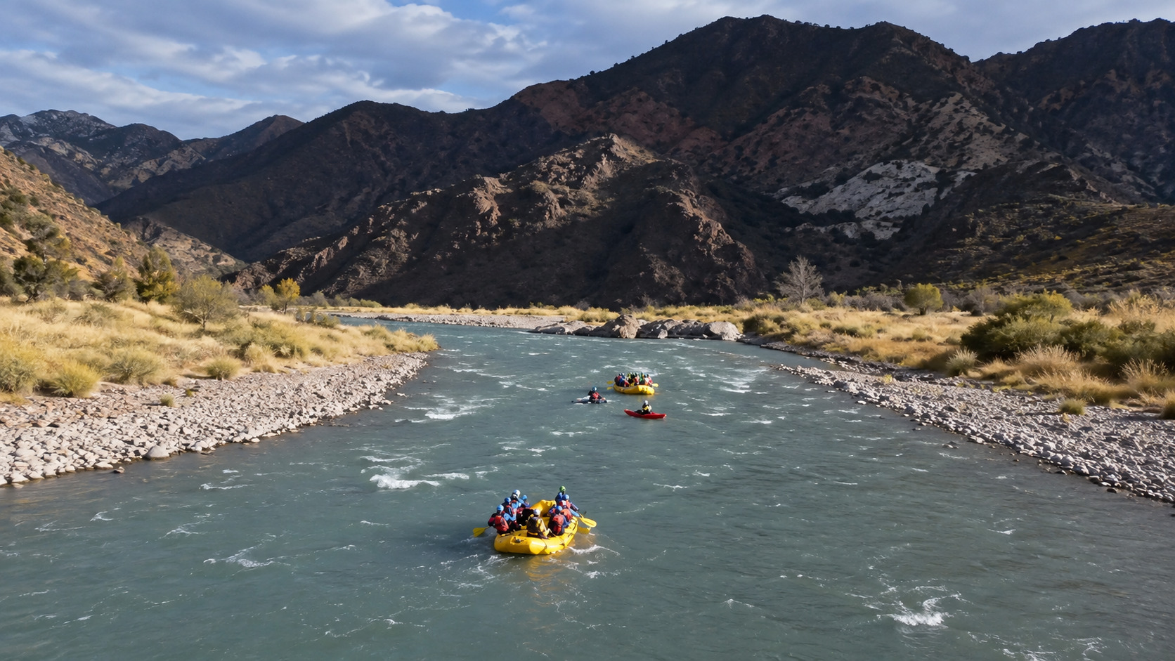 Rafting en el Río Mendoza, Potrerillos — 12 km de rápidos clase III — imagen 19