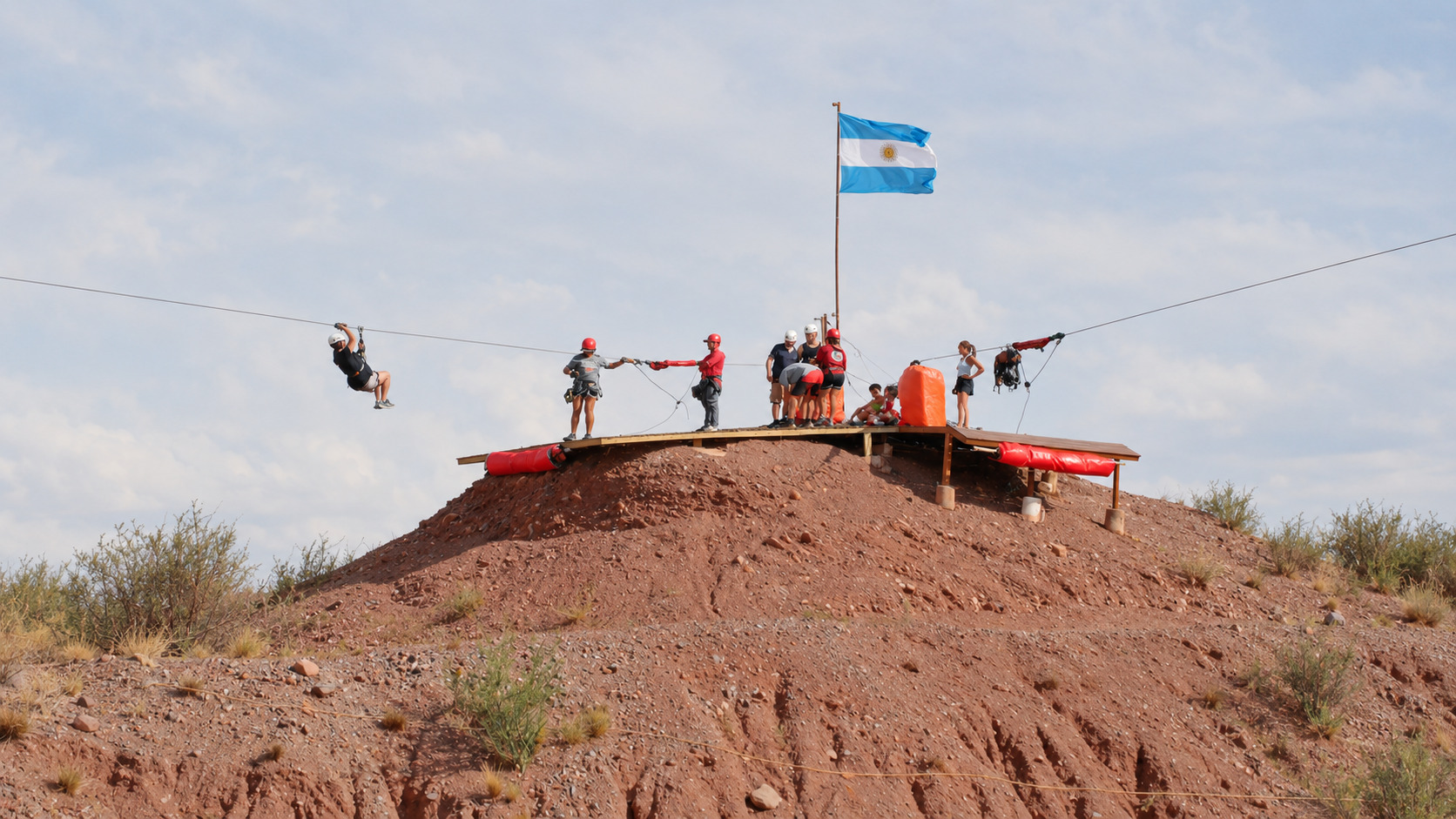 Canopy Base en Potrerillos, Mendoza — 5 tirolesas y 700 m de vuelo — imagen 21