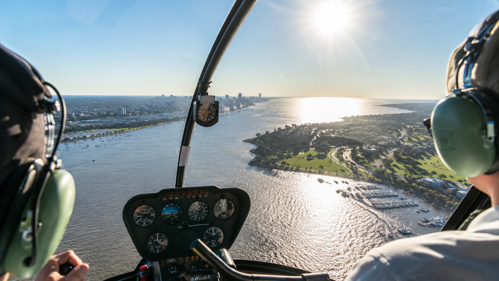 Vuelo privado en helicóptero por Tigre y el Delta — hasta 3 personas — imagen 2