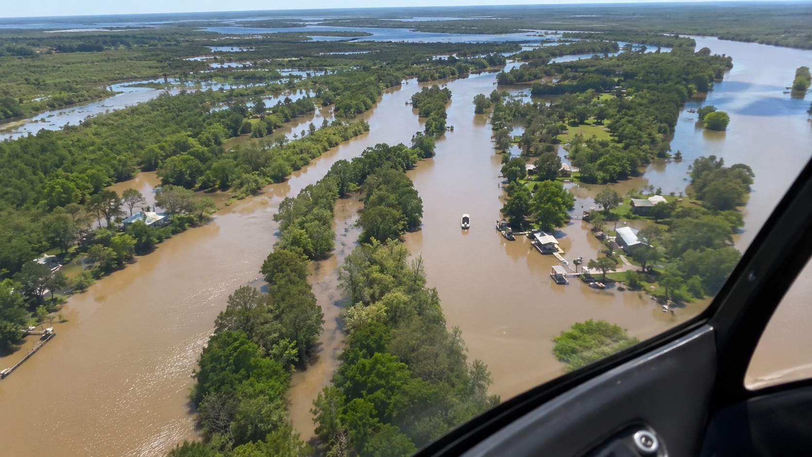 Vuelo privado en helicóptero por Tigre y el Delta — hasta 3 personas — imagen 7