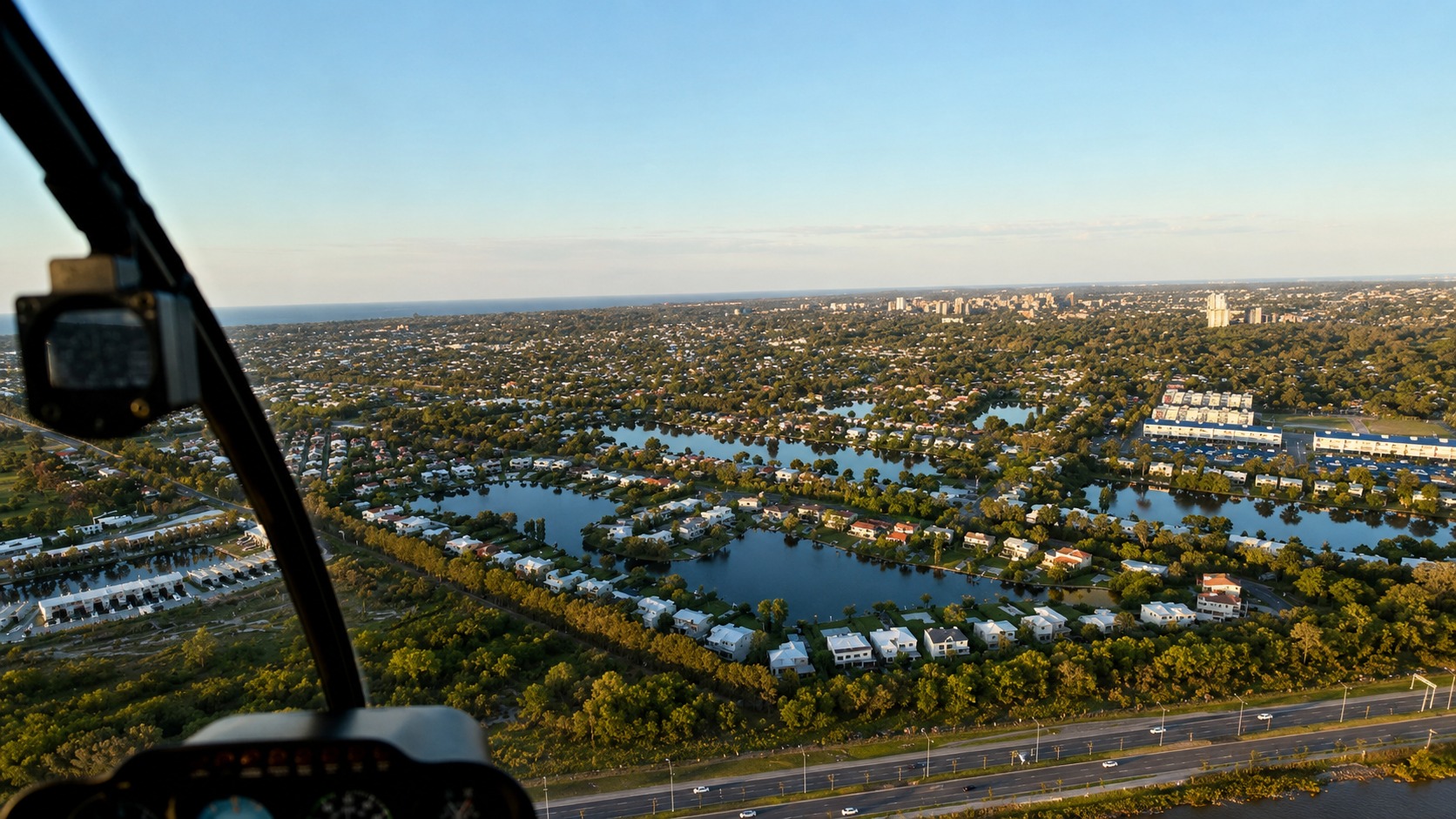 Vuelo privado en helicóptero por Tigre y el Delta — hasta 3 personas — imagen 24