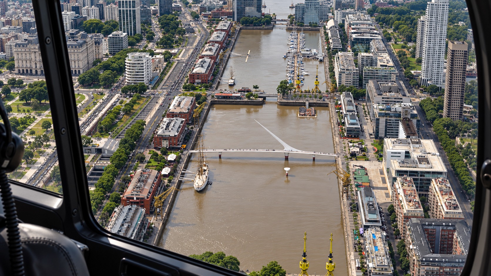 Helitour por Buenos Aires + almuerzo en el Delta — hasta 3 personas — imagen 20
