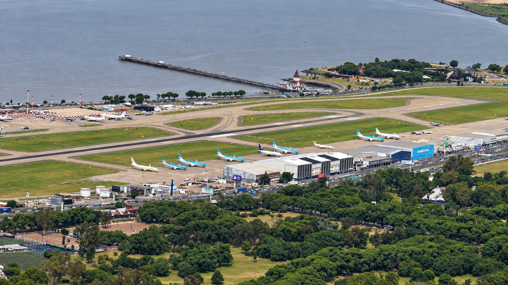 Helitour privado en helicóptero sobre Buenos Aires — hasta 3 personas — imagen 9