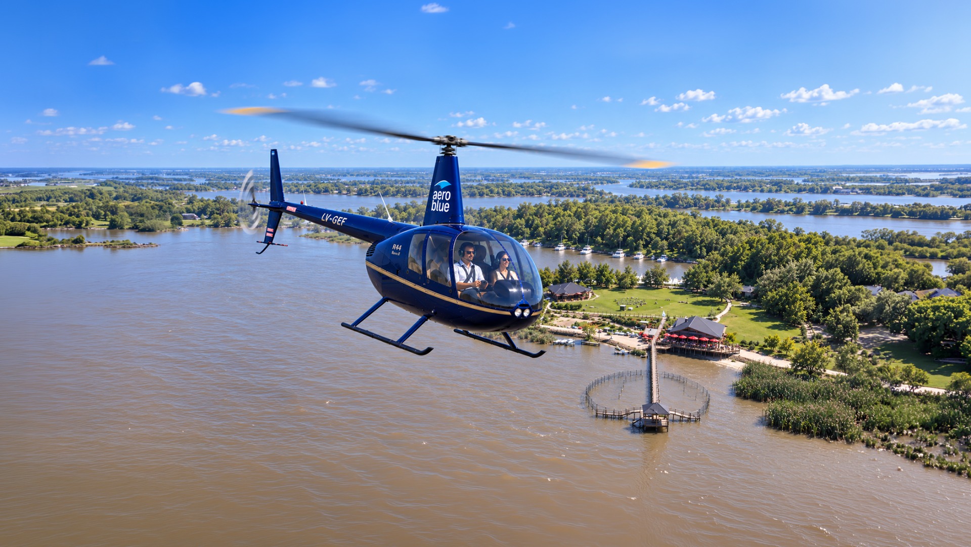 Helitour por Buenos Aires + almuerzo en el Delta — hasta 3 personas — imagen 2