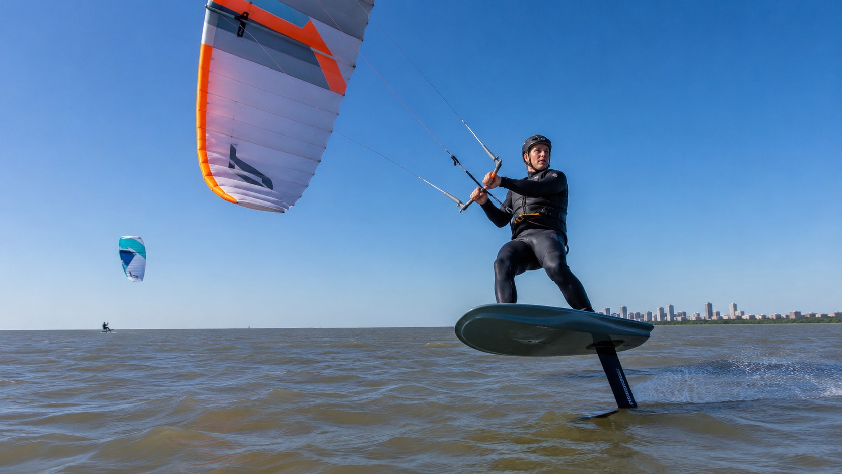 Travesía corta en parawing foil por la costa del Río de la Plata — imagen 2