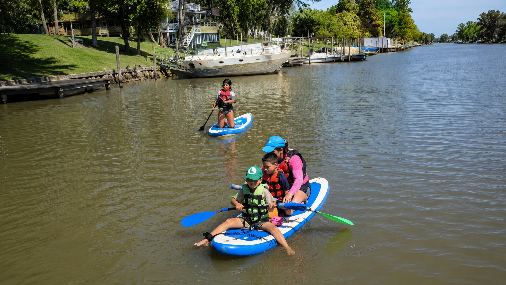 Clase de Stand Up Paddle para chicos desde 5 años en Villa La Ñata — imagen 17